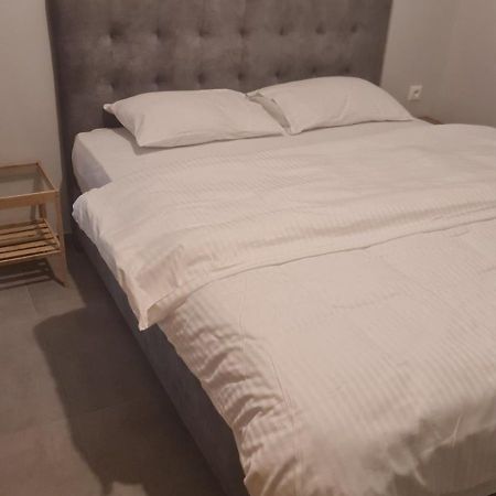 アテネΔιαμερισμα 4 Ατομωνアパートメント エクステリア 写真